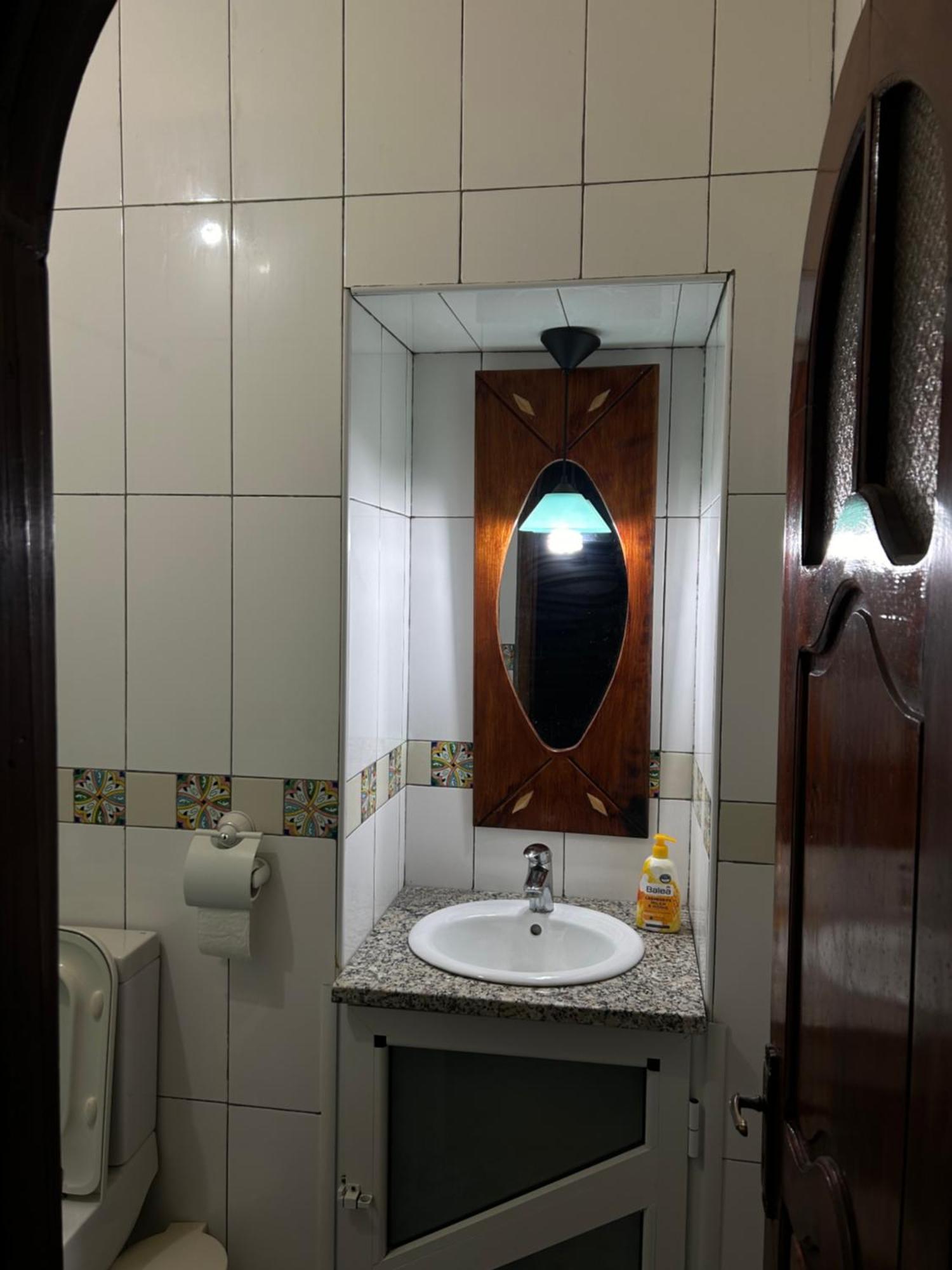 L'Artisan Hotell Harqalah Exteriör bild