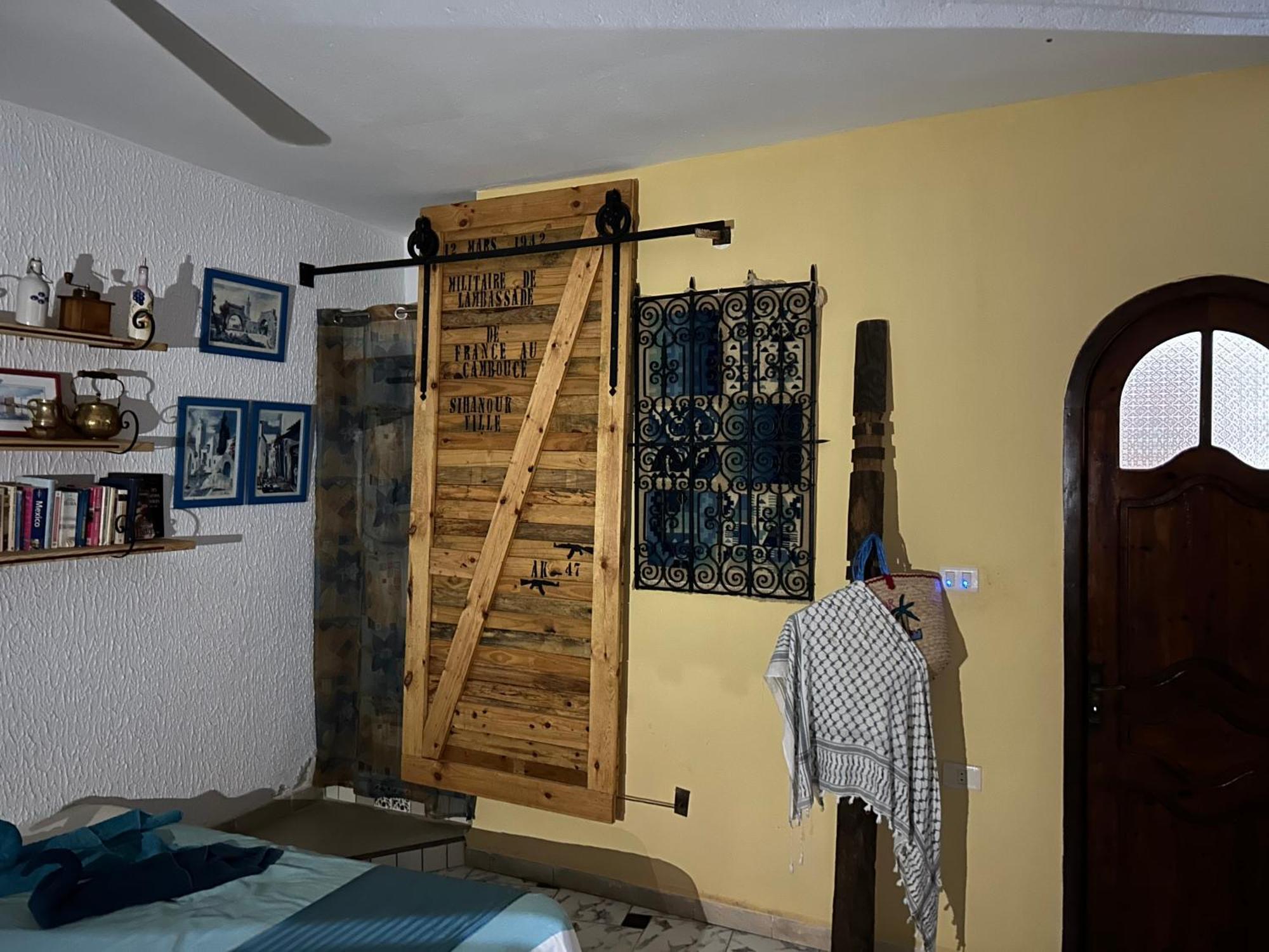 L'Artisan Hotell Harqalah Exteriör bild
