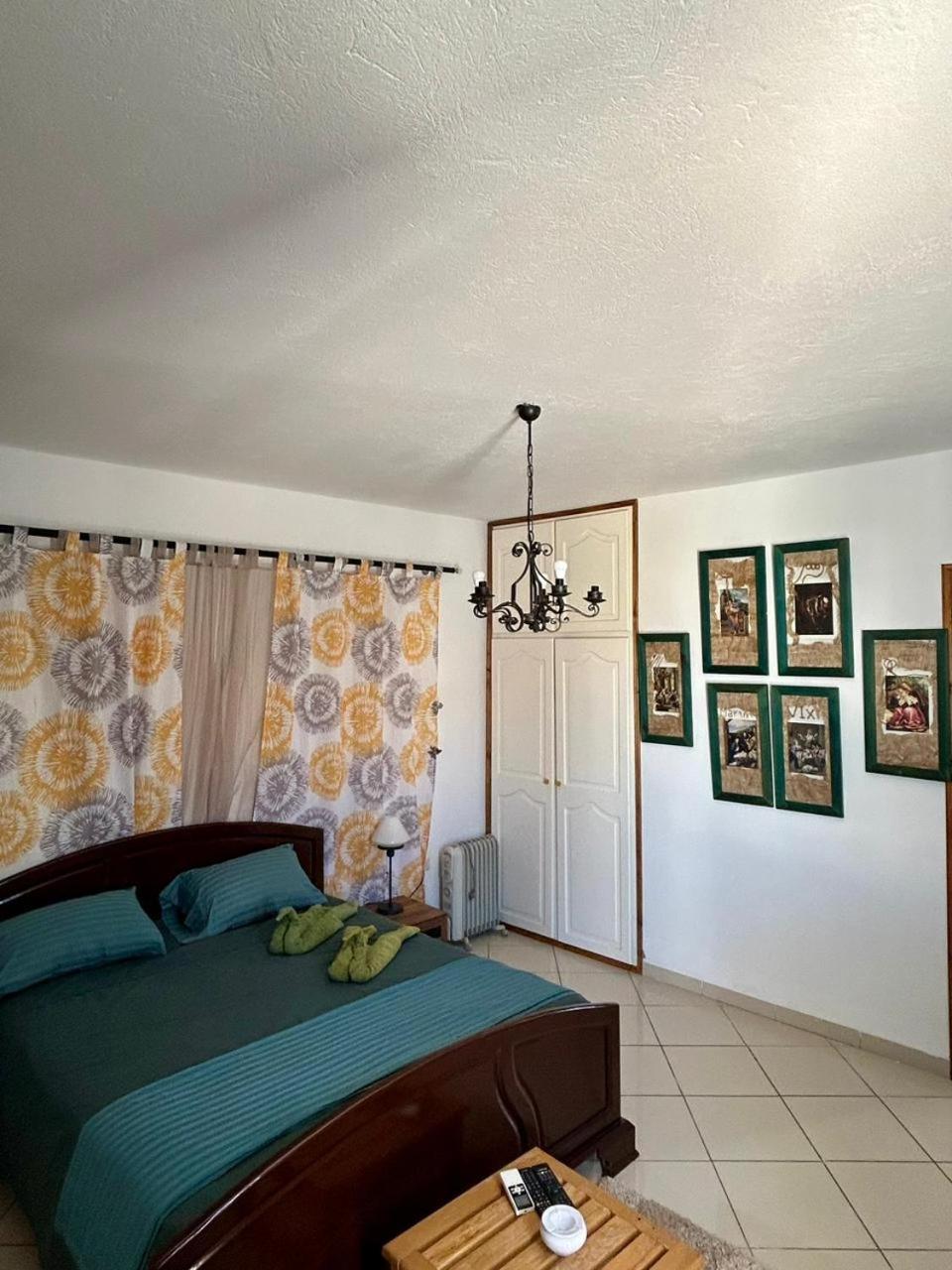L'Artisan Hotell Harqalah Exteriör bild